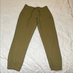 Aritzia Pants Green Size XS